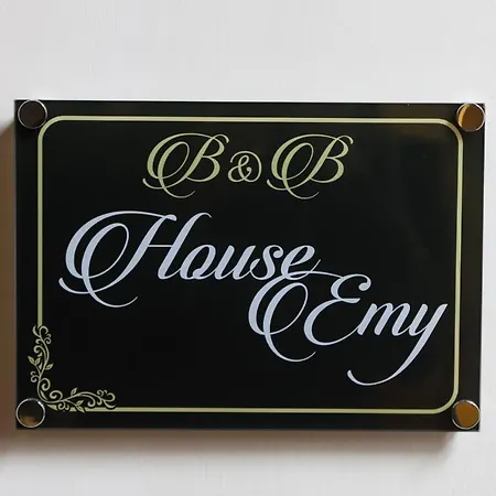 Appartamento House Emy In