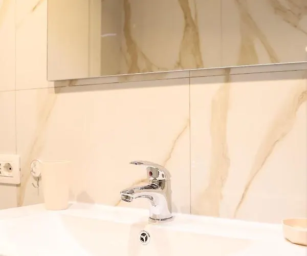 Appartamento House Emy In